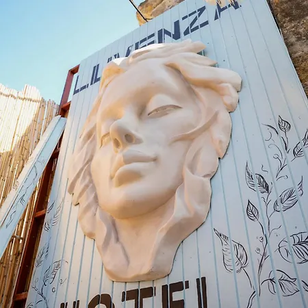 Luvenza Alaçatı * Çeşme